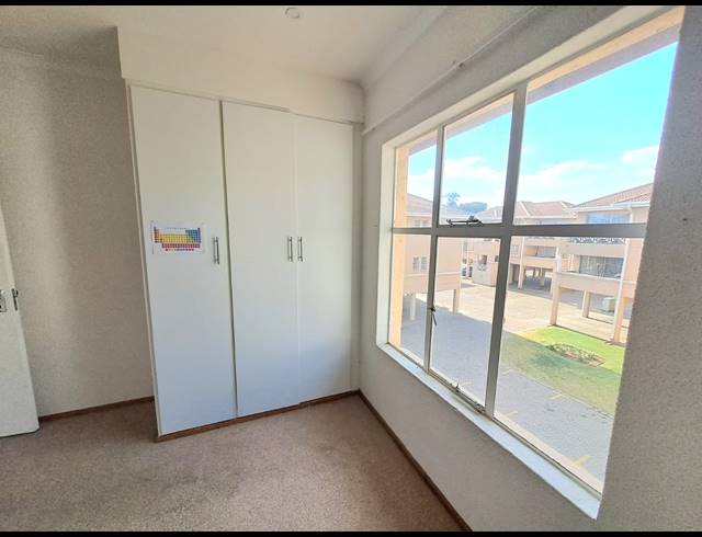3 BEDROOM FLAT TO LET IN THREE RIVERS PROPER